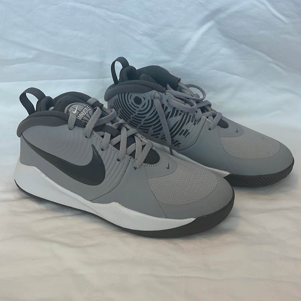 Boys size 4.5 Nike Team Hustle Shoes - new in box!